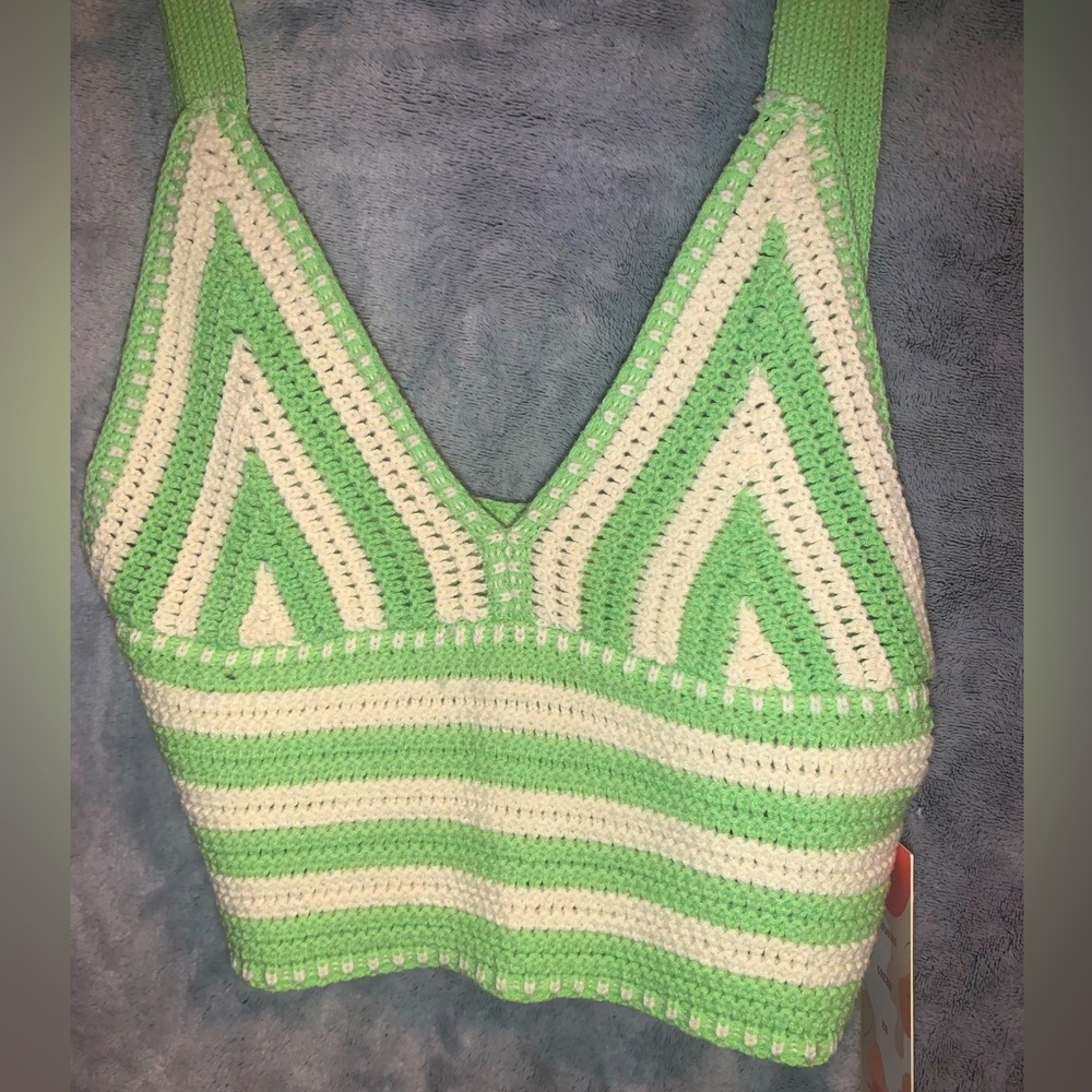 green crochet shirt🌴